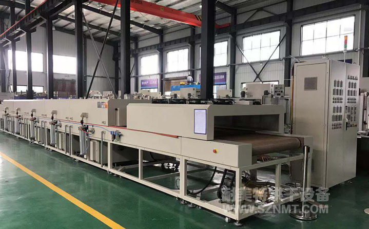 汽車(chē)車(chē)載屏自動(dòng)隧道式烘干爐